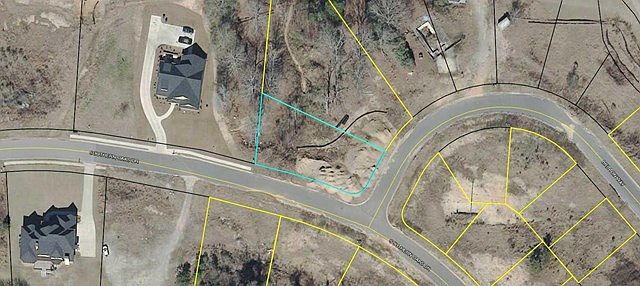 1st image of 470 Southern Oaks Dr