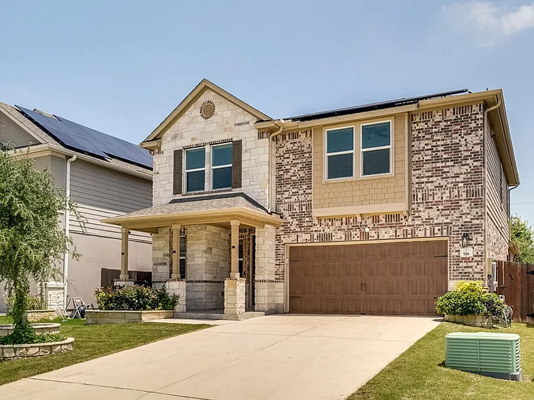 516 Ayinger Ln — Photo 1