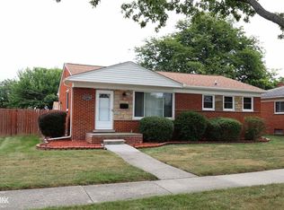 24706 Teppert Ave, Eastpointe, MI 48021