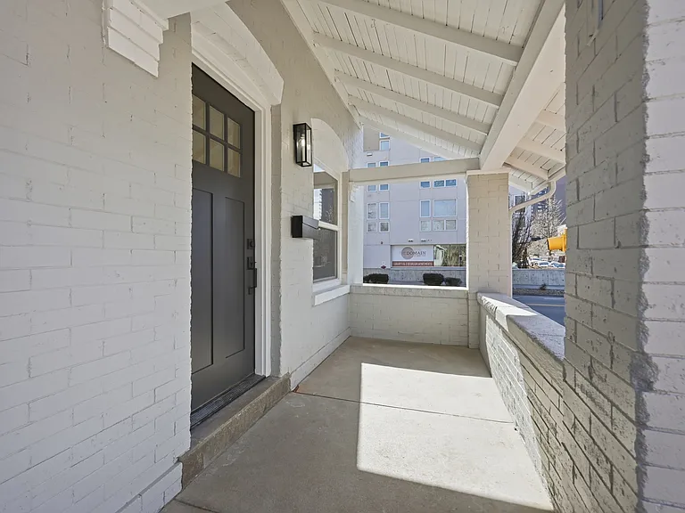 296 S Lafayette St — Photo 7