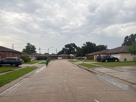 5th image of 213 Willowbrook Dr