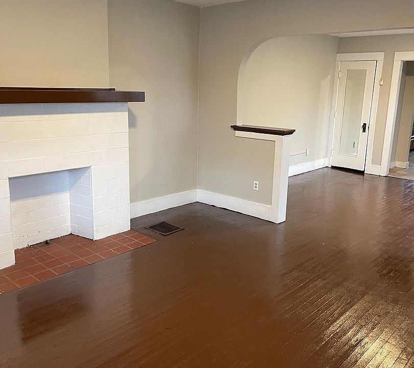 1st image of 19-21 E Hudson Ave