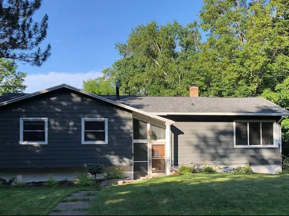 1931 Woodhaven Ln, Duluth, MN 55803