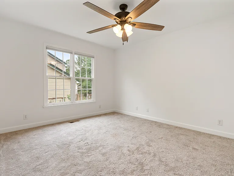 4 Kandes Ct — Photo 28