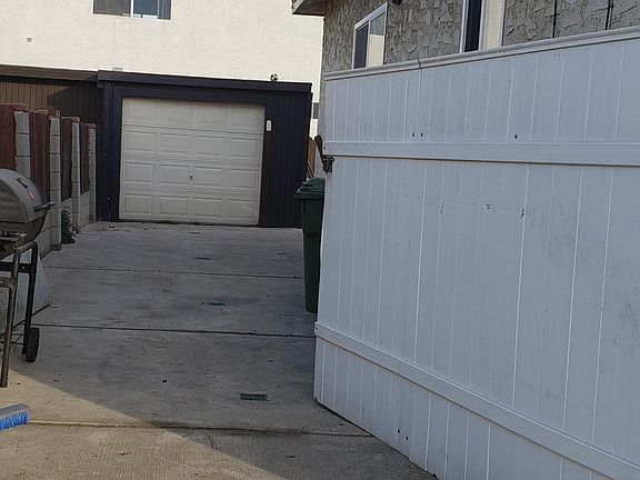 5th image of 1708 S Grand Ave