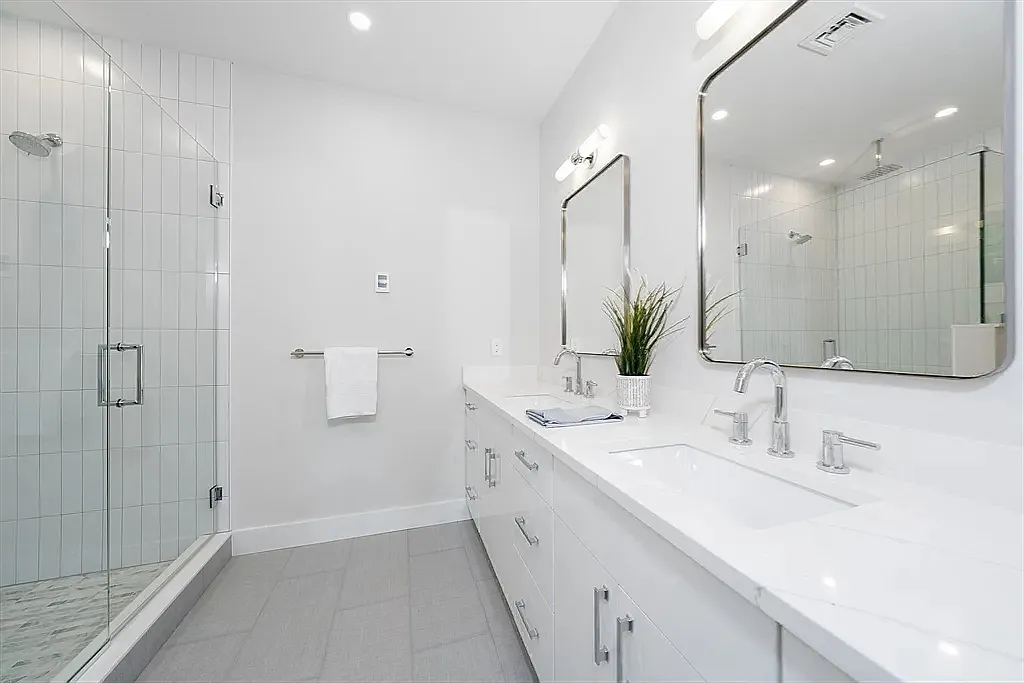 35 John Street - 1 — Photo 3