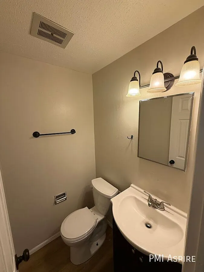 Move In Special! — Photo 4
