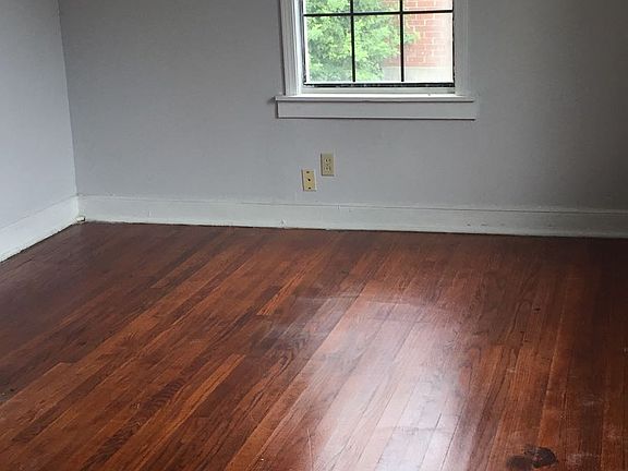 5th image of 1389 N Lexington Cir