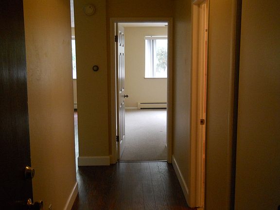 5th image of 918 S Pennsylvania St APT 205