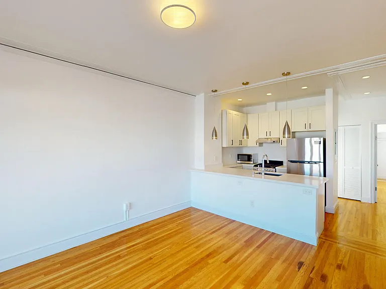 1840 Clay Street — Photo 25