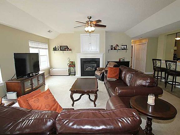 5th image of 2111 Carrara Ct