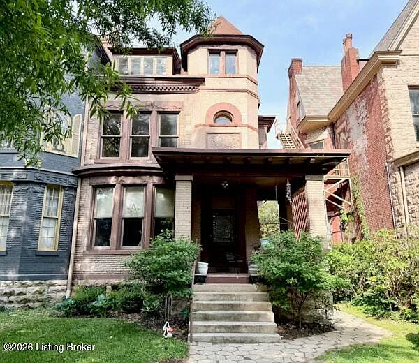 1 bed, 1.0 bath, 750 sqft, $1,050 — Photo 1