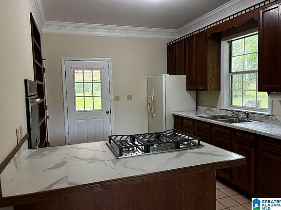 4th image of 2537 Bluff Valley Rd