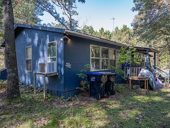5th image of 1066 Fern Ave