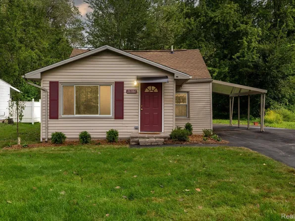 26384 Sibley Rd, Brownstown, MI 48174