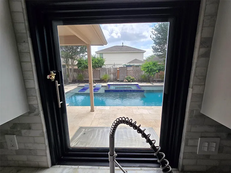 6119 Grassy Haven Ln — Photo 13