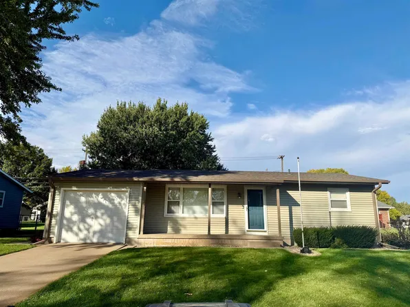 1331 Crane Ave, Hastings, NE 68901