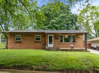 2335 Cornell Dr, Rockford, IL 61108