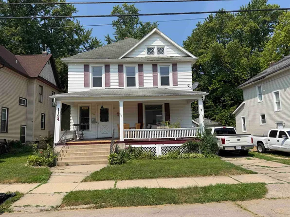 1124 S State Ave, Freeport, IL 61032