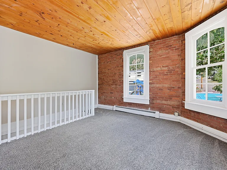 401 Rose St #2 — Photo 14