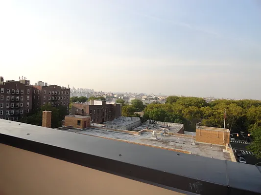 Rented by Halvatzis Realty | media 13