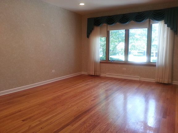 2nd image of 7443 Karlov Ave