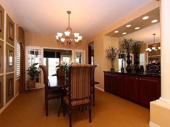 Formal Dining