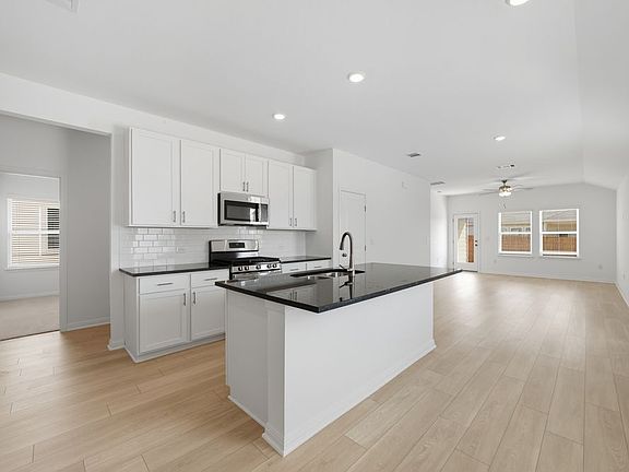 4th image of 14209 Matterod Dr