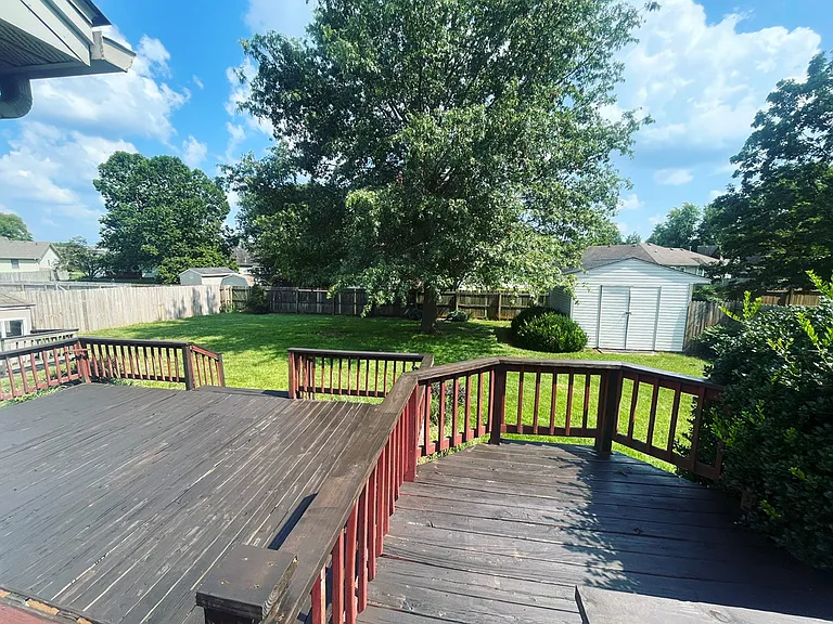 641 Hunters Ln — Photo 20