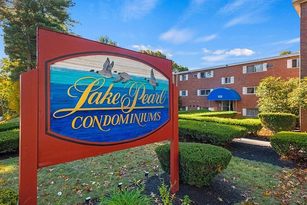1 bed, 1.0 bath, 780 sqft, $1,900 — Photo 1