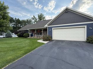 N680 Golf Rd, Prairie Du Sac, WI 53578