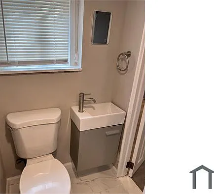 1542 S 27th St — Photo 11