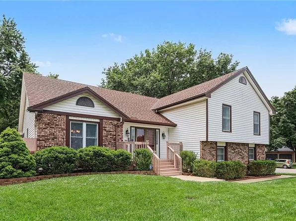 16311 W 143rd Ter, Olathe, KS 66062