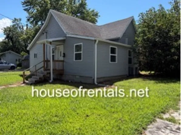 400 S Hill St, Marion, IL 62959