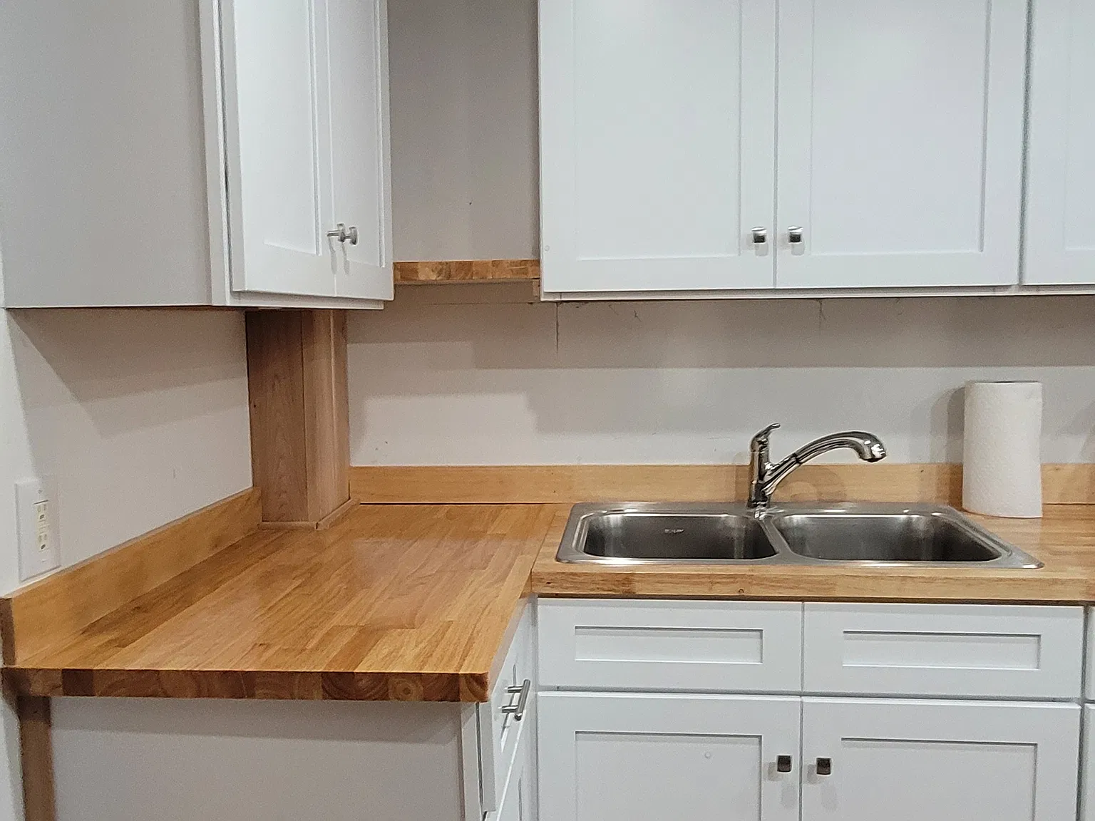 3 bed, $2,450 — Photo 2
