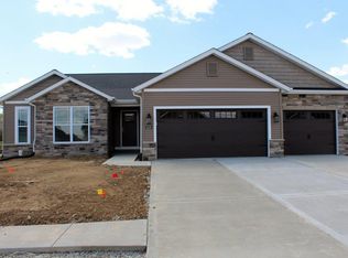 2146 Tuscany Ridge Ct, Maryville, IL 62062