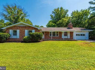 1032 Sterling Rd, Herndon, VA 20170