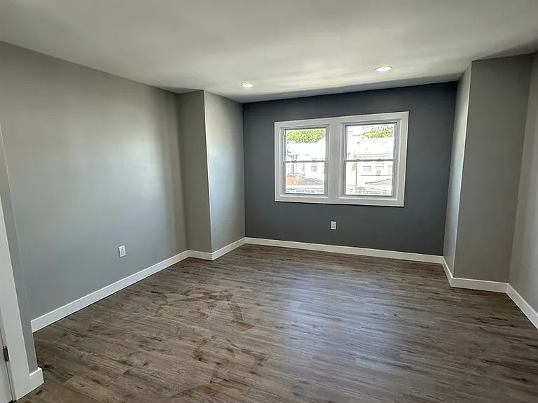 7216 Clinton Rd — Photo 8