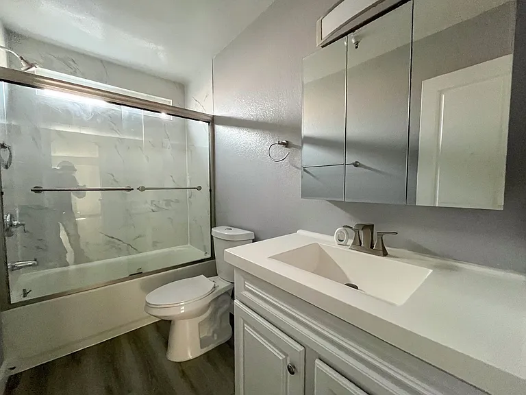 12521 Grevillea Avenue — Photo 15