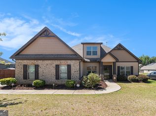 90 Streamside Dr, Covington, GA 30016