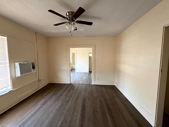 3rd image of 815 16th Ave S #1