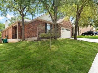 7226 Avery Rd, Live Oak, TX 78233