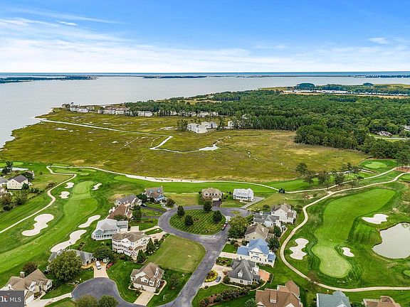 3rd image of 34968 Royal Troon Cir