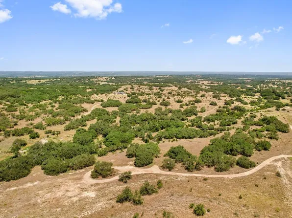 140 Lantana Trl, Johnson City, TX 78636