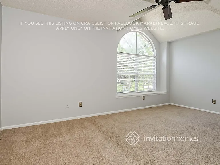 4873 Victoria Chase Ct — Photo 9