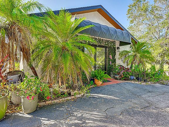 2nd image of 13042 Tarpon Springs Rd