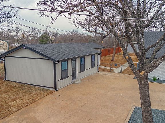 3rd image of 8713 Clay Hibbins Rd