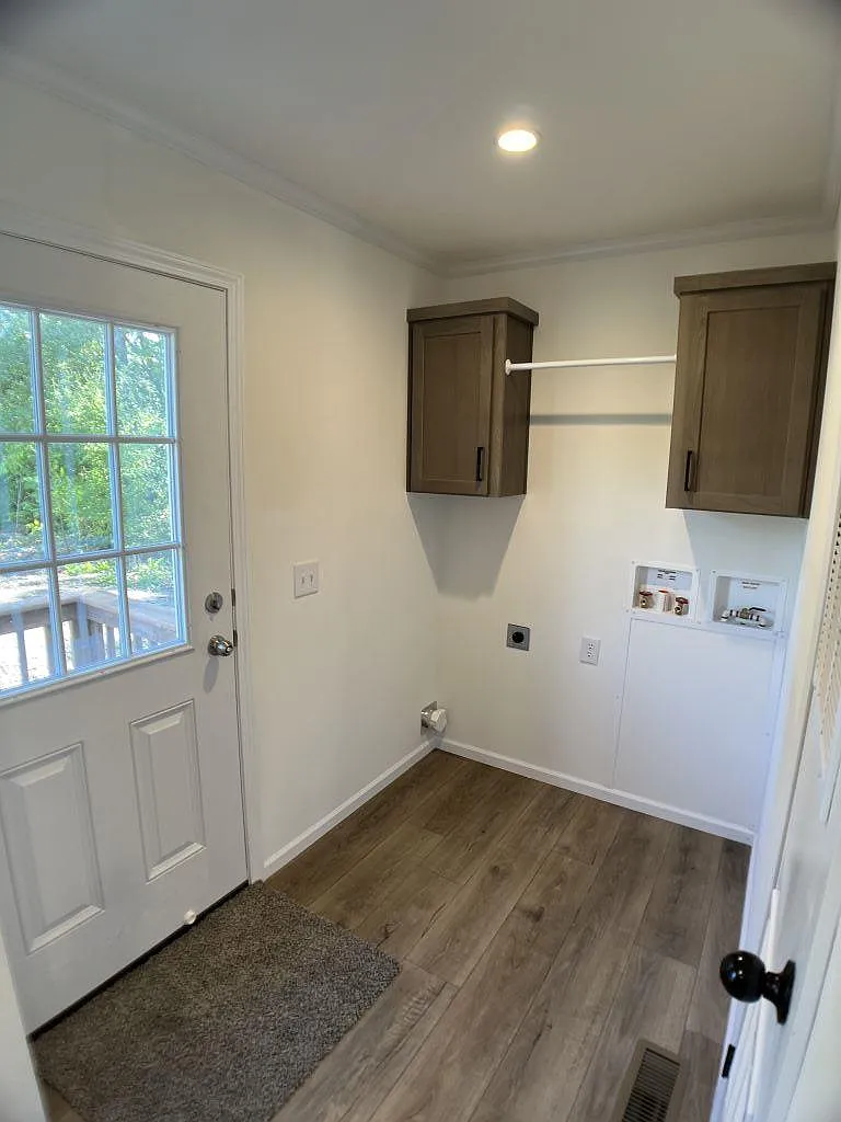 3 bed, 2.0 bath, 1251 sqft, $1,850 — Photo 4