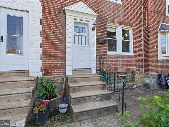 2nd image of 4415 Marple St