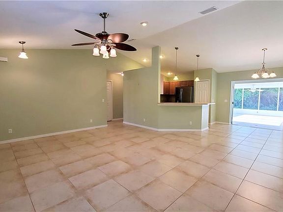 4th image of 13346 Drysdale Ave